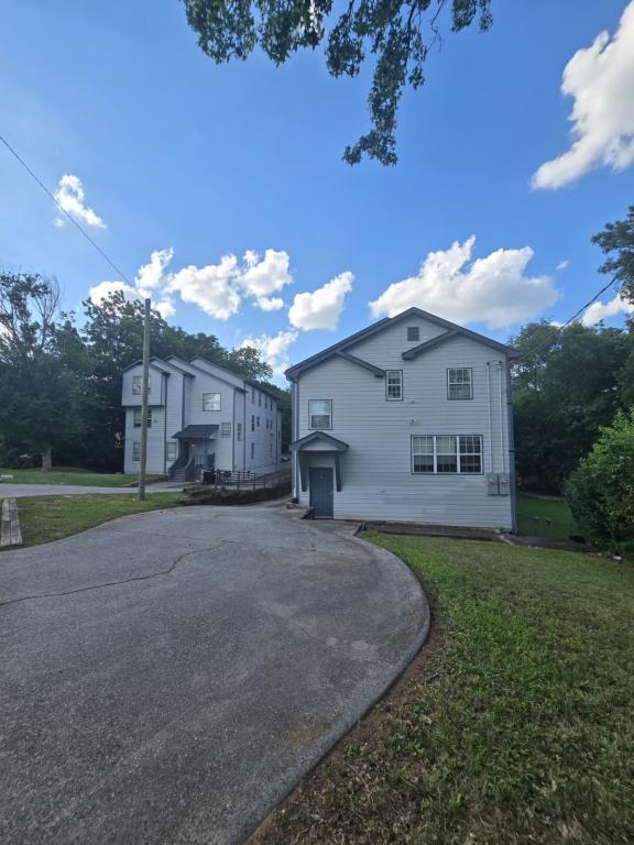Primary picture of 1709 Defoor Ave, Apt B