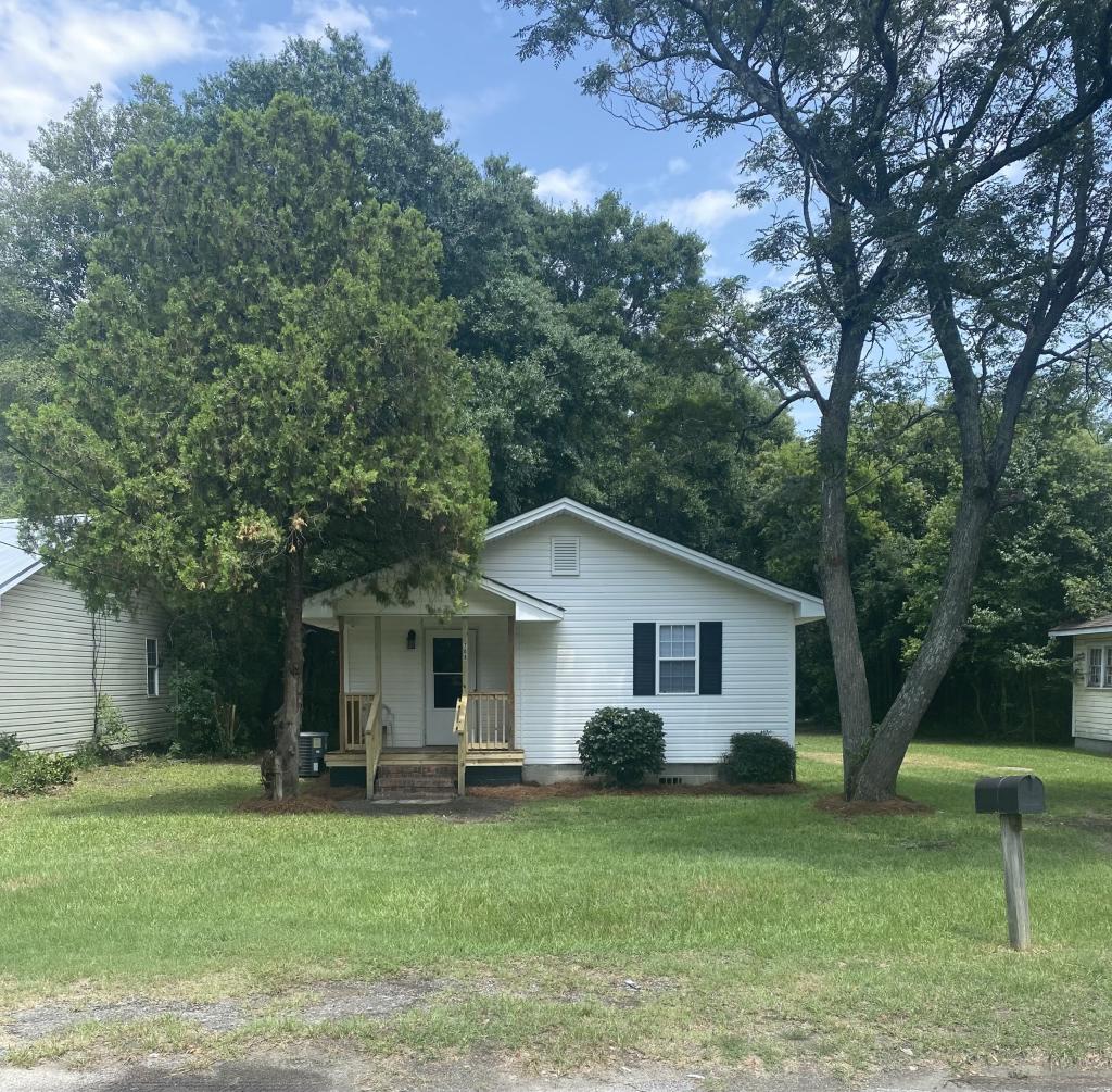 Primary picture of 709 Pawley St.