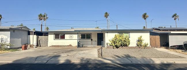 Primary picture of 2571 S Walnut Ave