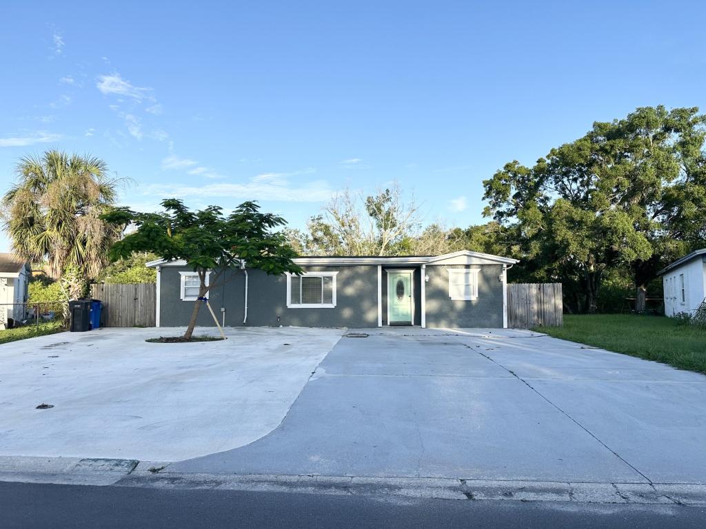 Primary picture of 6935 Dimarco Rd