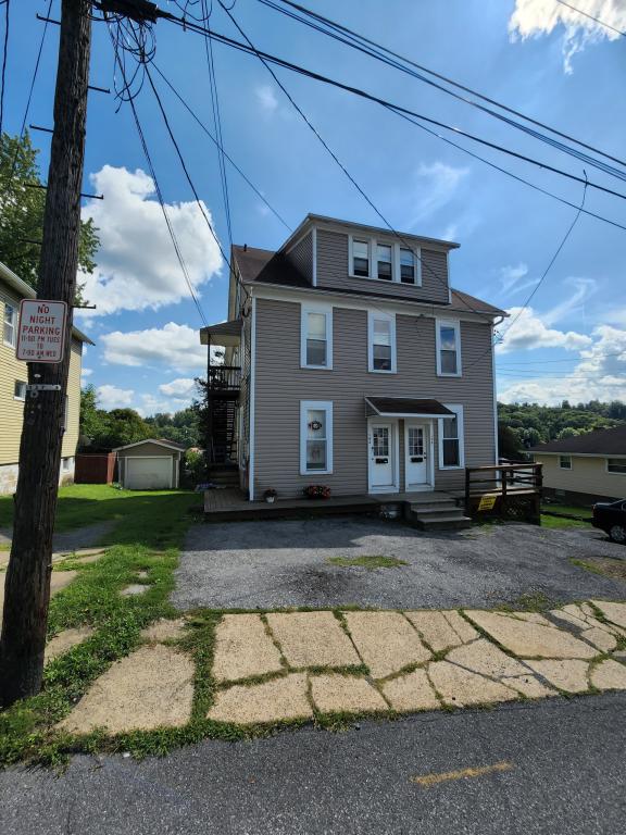 Primary picture of 140 Rambo St, Apt 3
