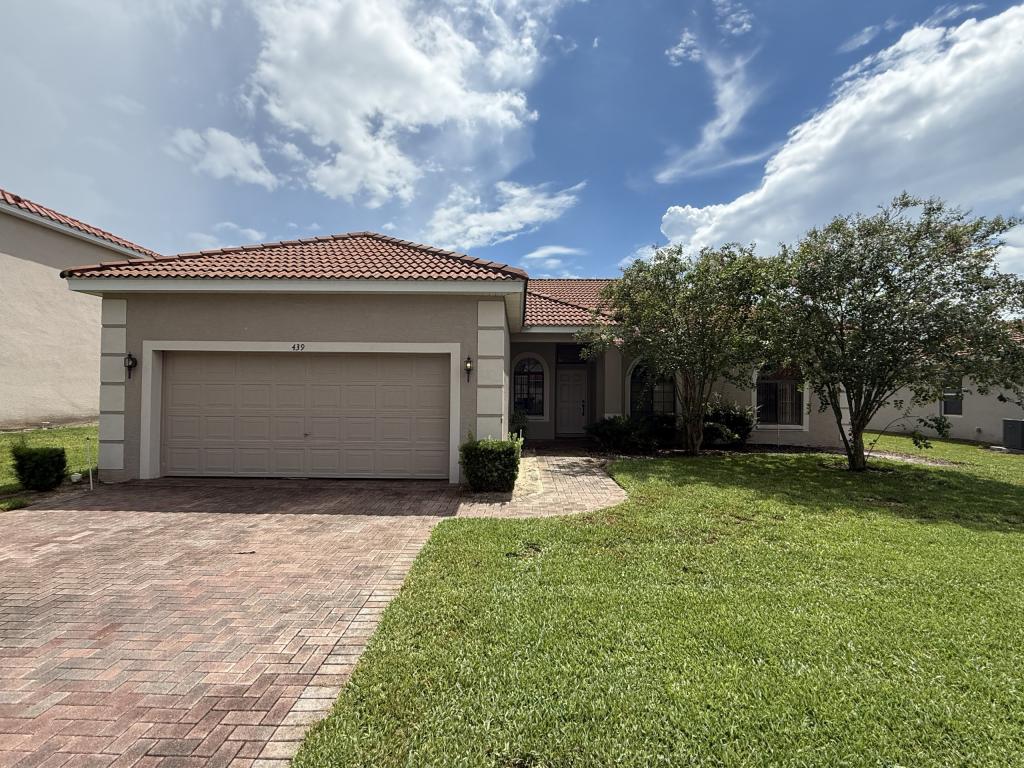 Primary picture of 439 Caraway Dr