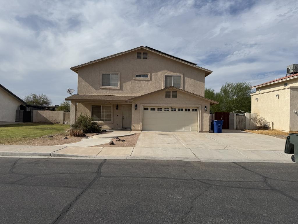 Primary picture of 6222 E 42nd Ln