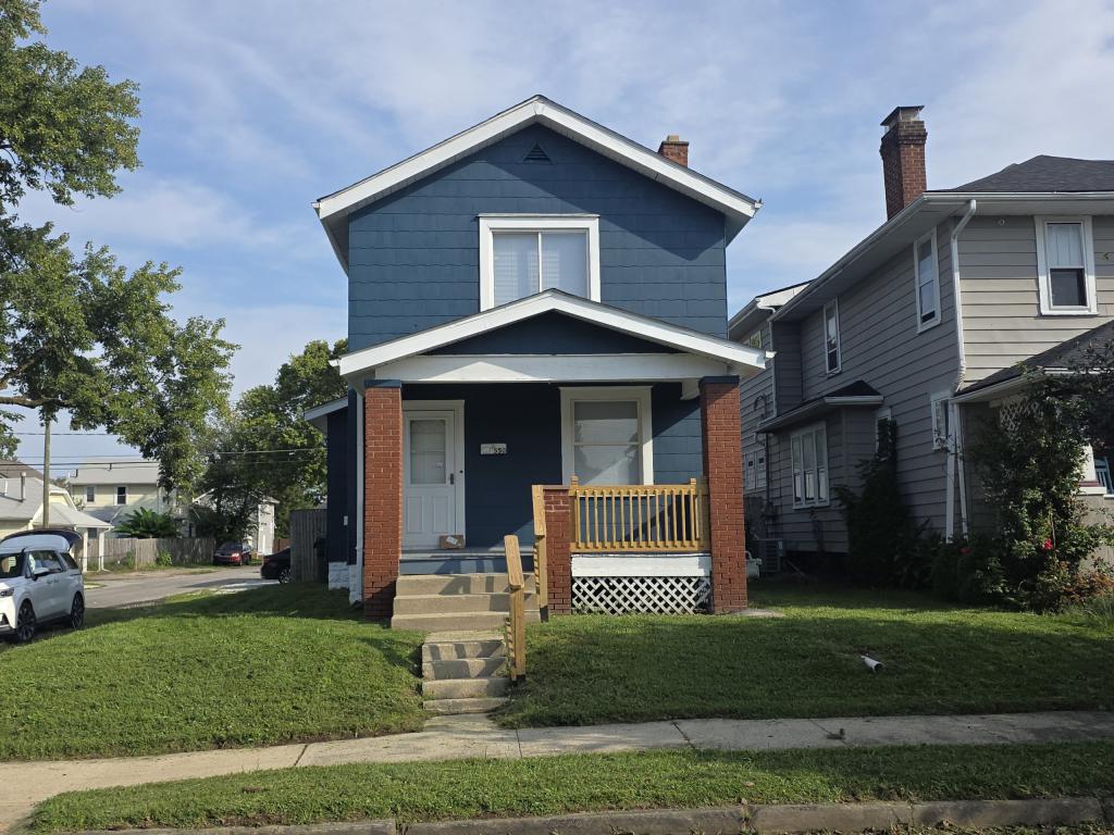 Primary picture of 550 Sheldon Ave