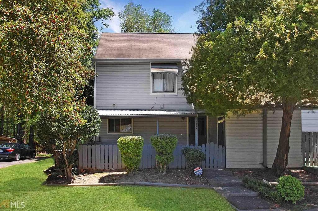 Primary picture of 530 Country Greens Dr