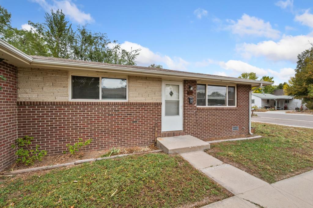 Primary picture of 835 Franklin Ave