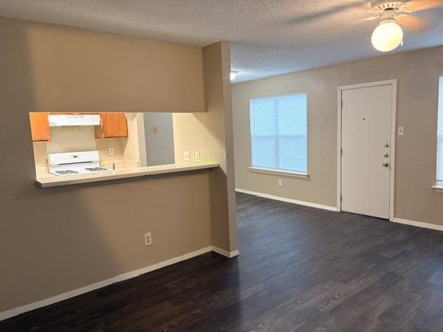 Primary picture of 1401 WARRIOR ln #B