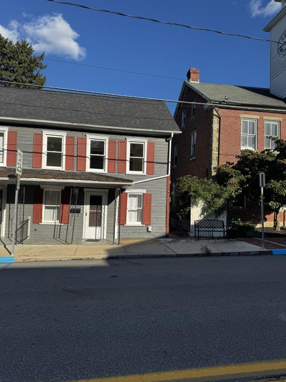 Primary picture of 109 S Main St
