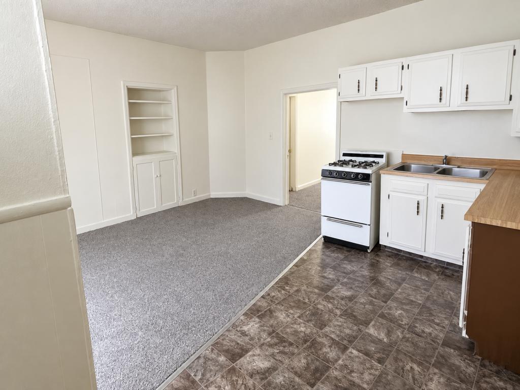 Primary picture of 49 South 19th Street