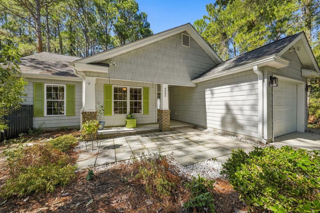 Primary picture of 4080 Tea Olive Ln SE
