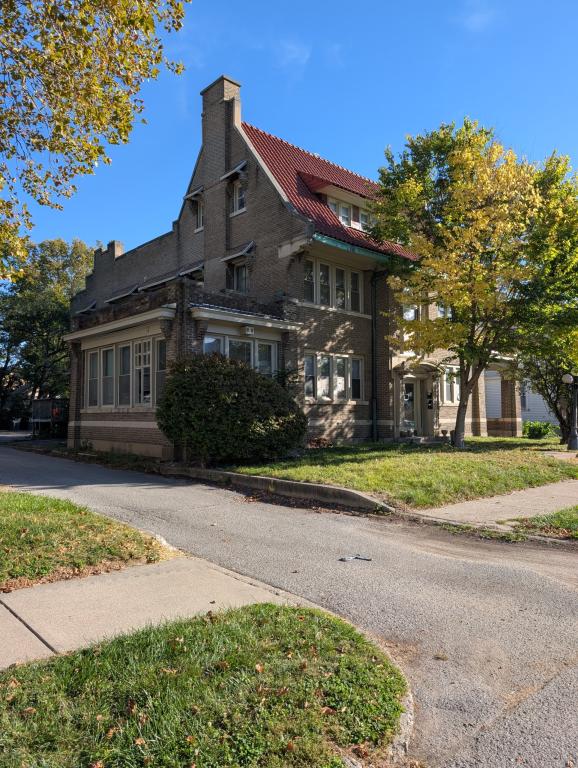 Primary picture of 408 W Mulberry St