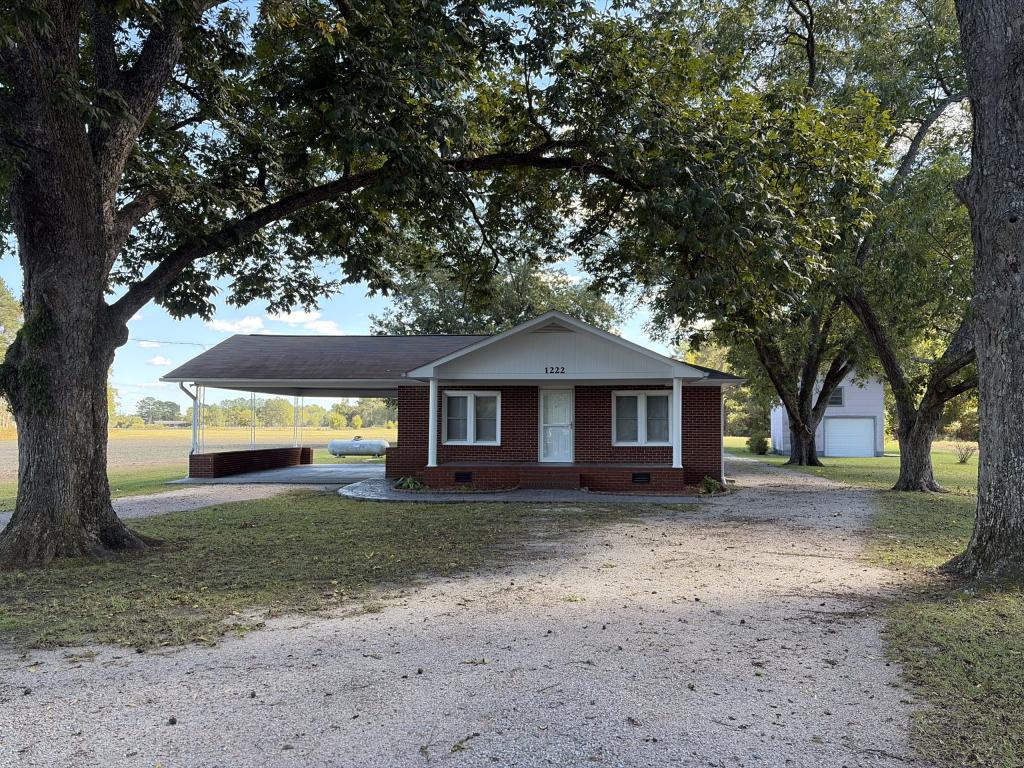 Primary picture of 1222 St Anna Rd