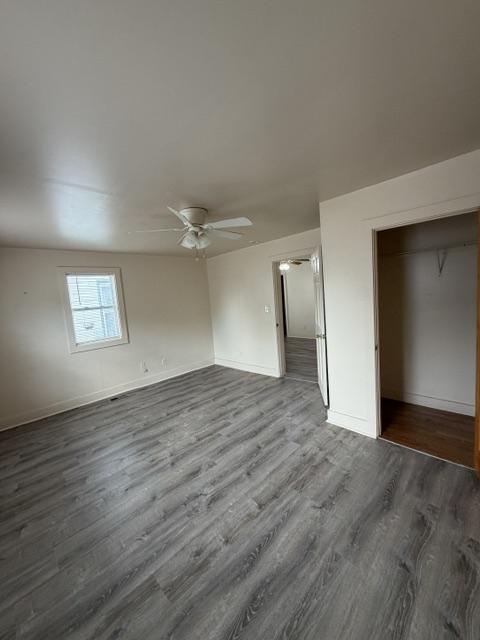Primary picture of 215 E Canal St
