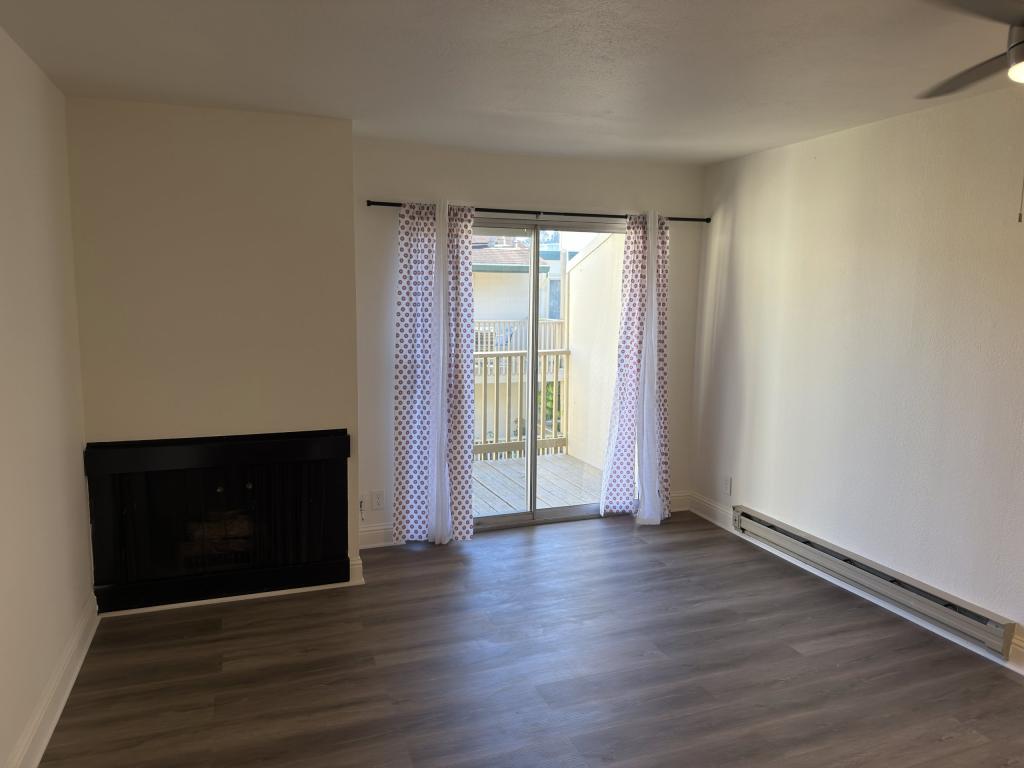 Primary picture of 395 Imperial Way #320