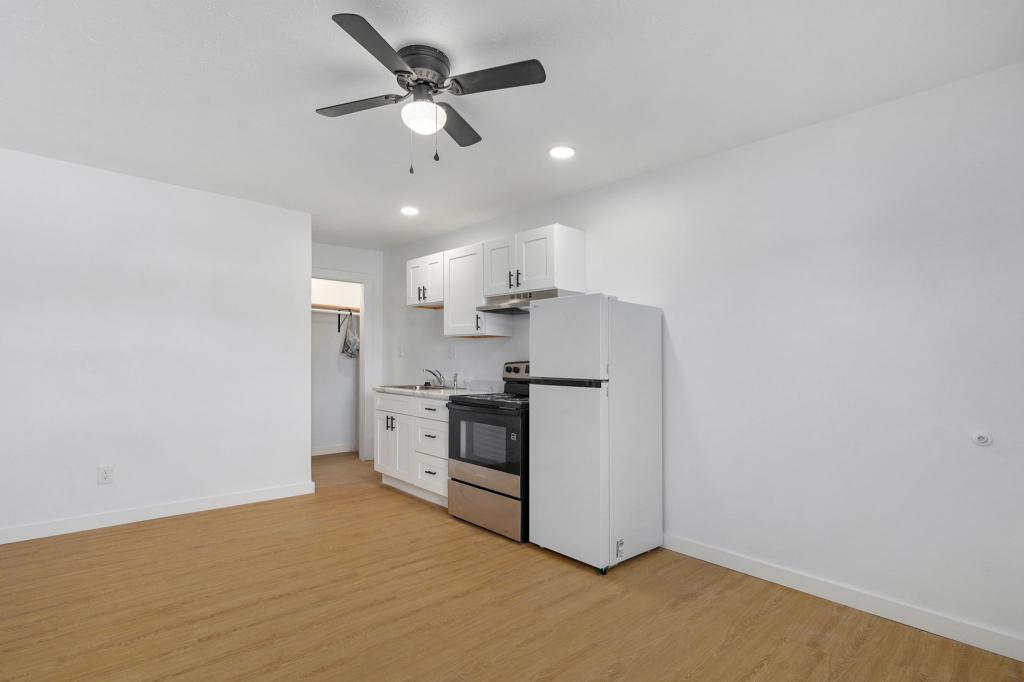 Primary picture of 101 Martingale Dr, unit 20
