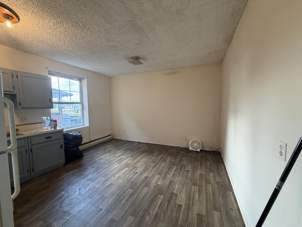 Primary picture of 822 Oswego st Utica NY 13502 Apt 7