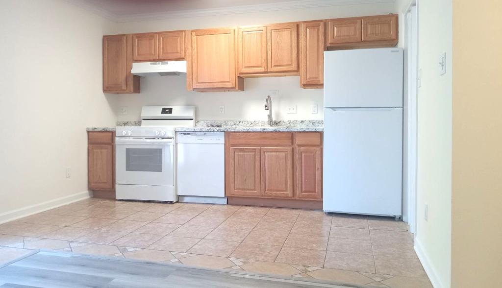 Primary picture of 19 Loran Ct