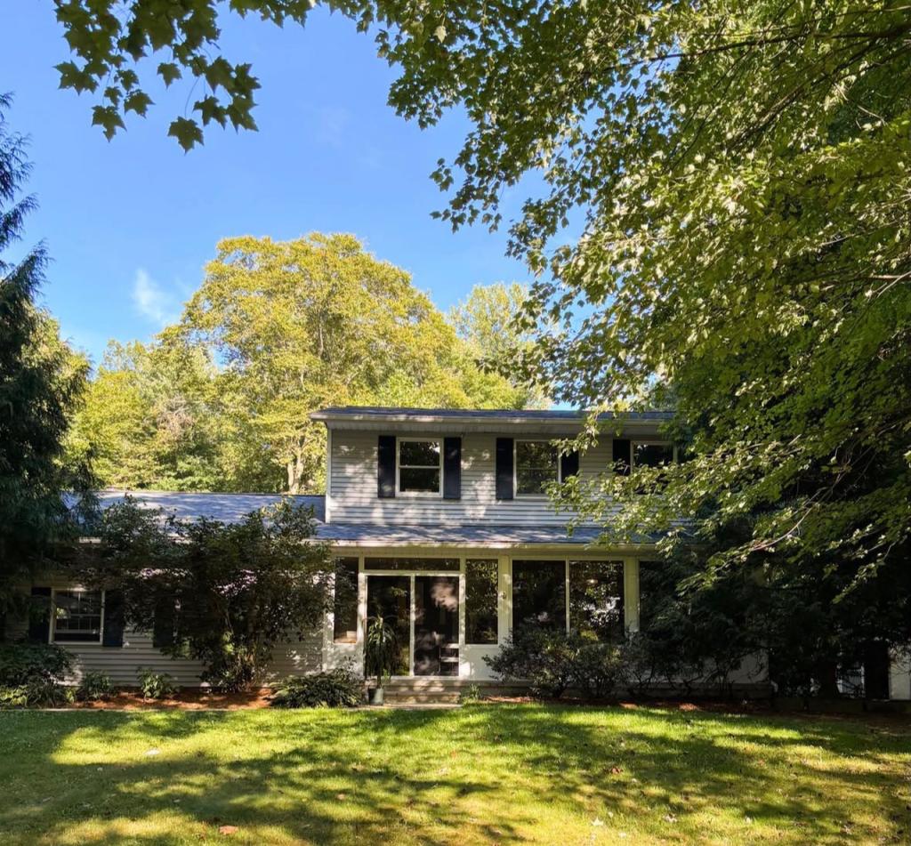 Primary picture of 5659 Canaan Center Rd