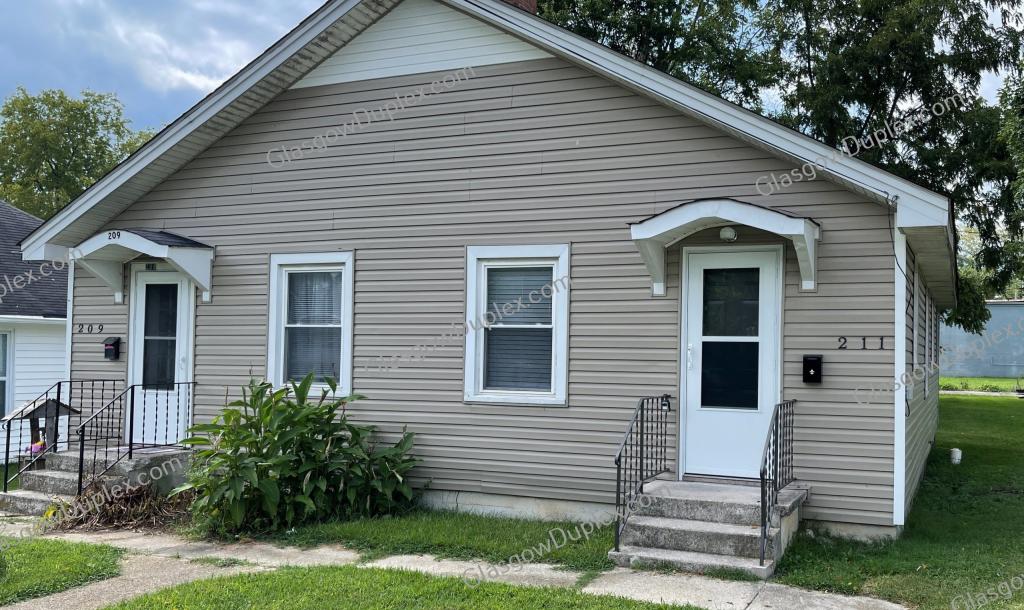 Primary picture of 211 N Lewis St