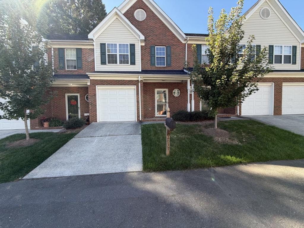 Primary picture of 2037 Lennox Square Rd