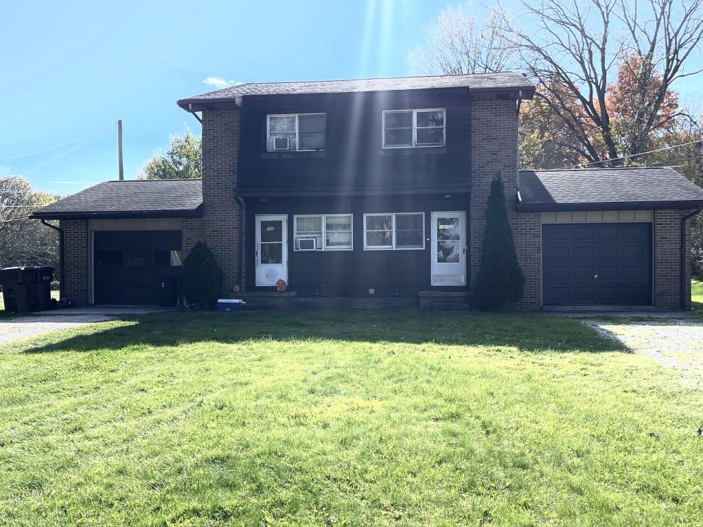 Primary picture of 1006 Heyl Rd