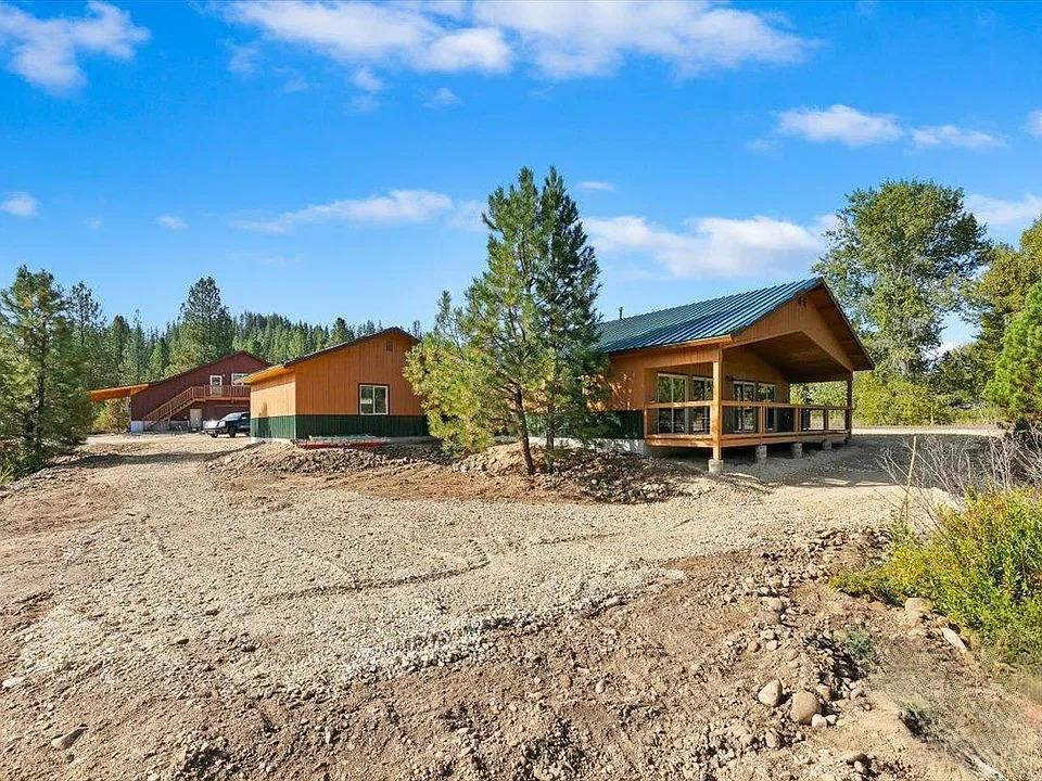 Primary picture of 213 Lainey Lane