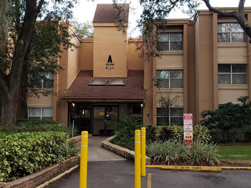 Primary picture of 4411 Shady Terrace Ln, Unit 214, Tampa, FL