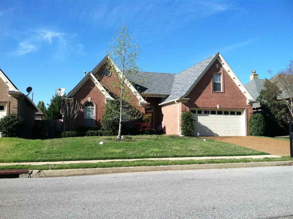 Primary picture of 2569 Plum Creek Dr