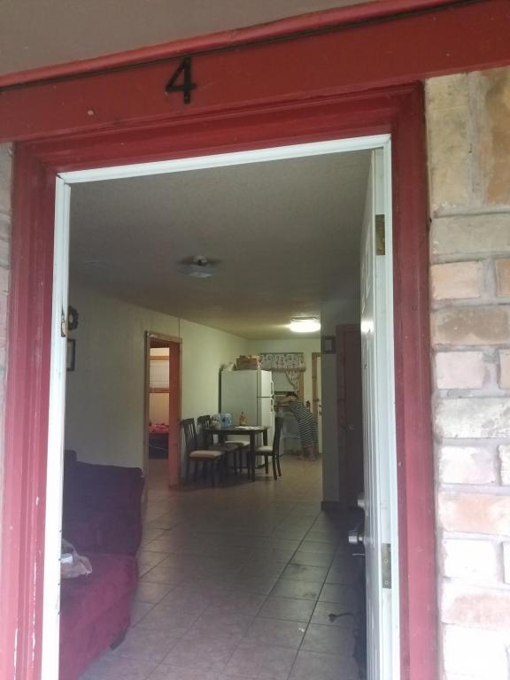Primary picture of 4507 Wipprecht St, Unit #4