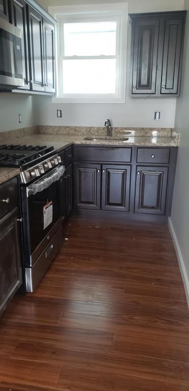 Primary picture of 437-445 Lindsey St