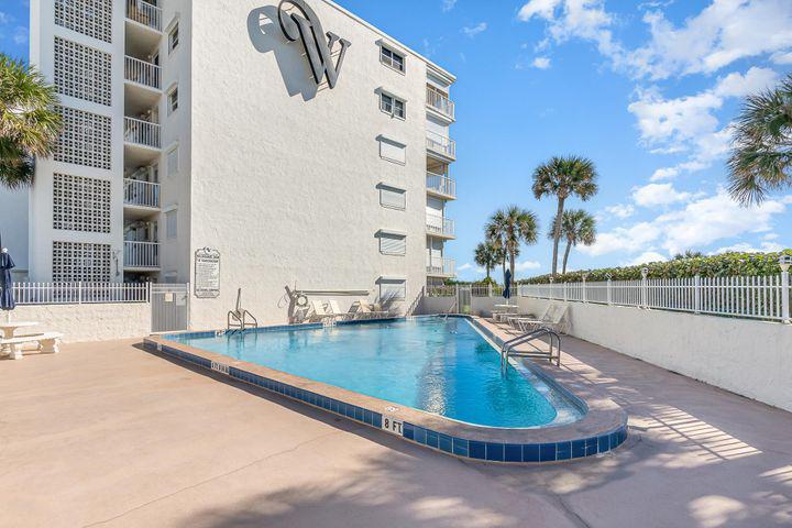 Primary picture of 555 Fillmore Avenue #105