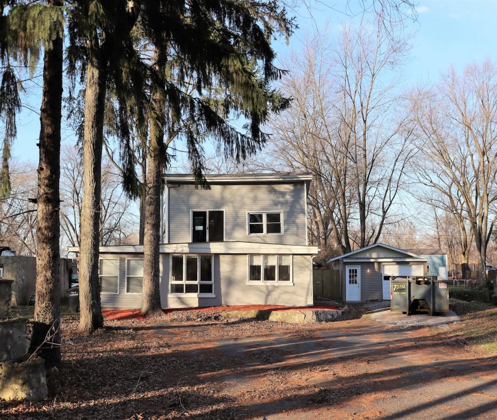 Primary picture of 1432 Burns Drive