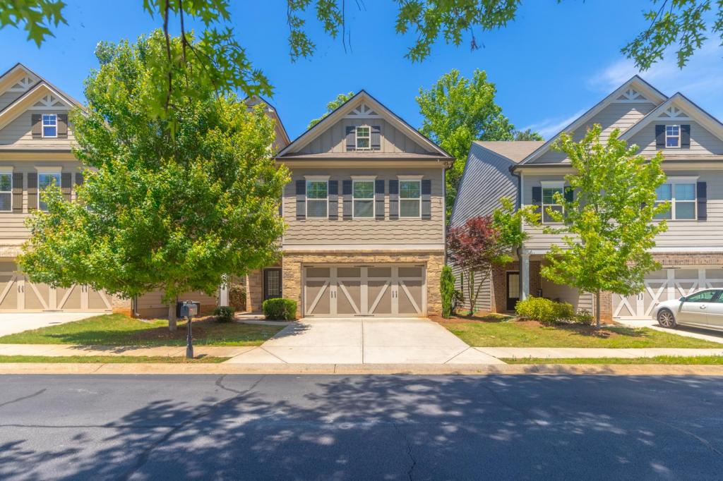 Primary picture of 5046 Apple Grove Road