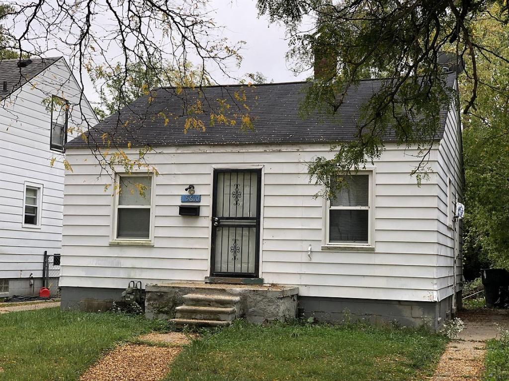 Primary picture of 15610 Rossini Dr