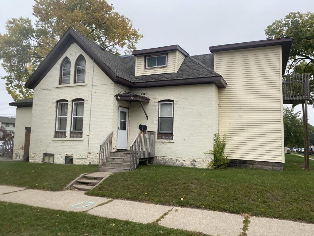 Primary picture of 1301 Vine St