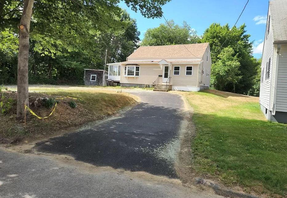 Primary picture of 303 Coleman St