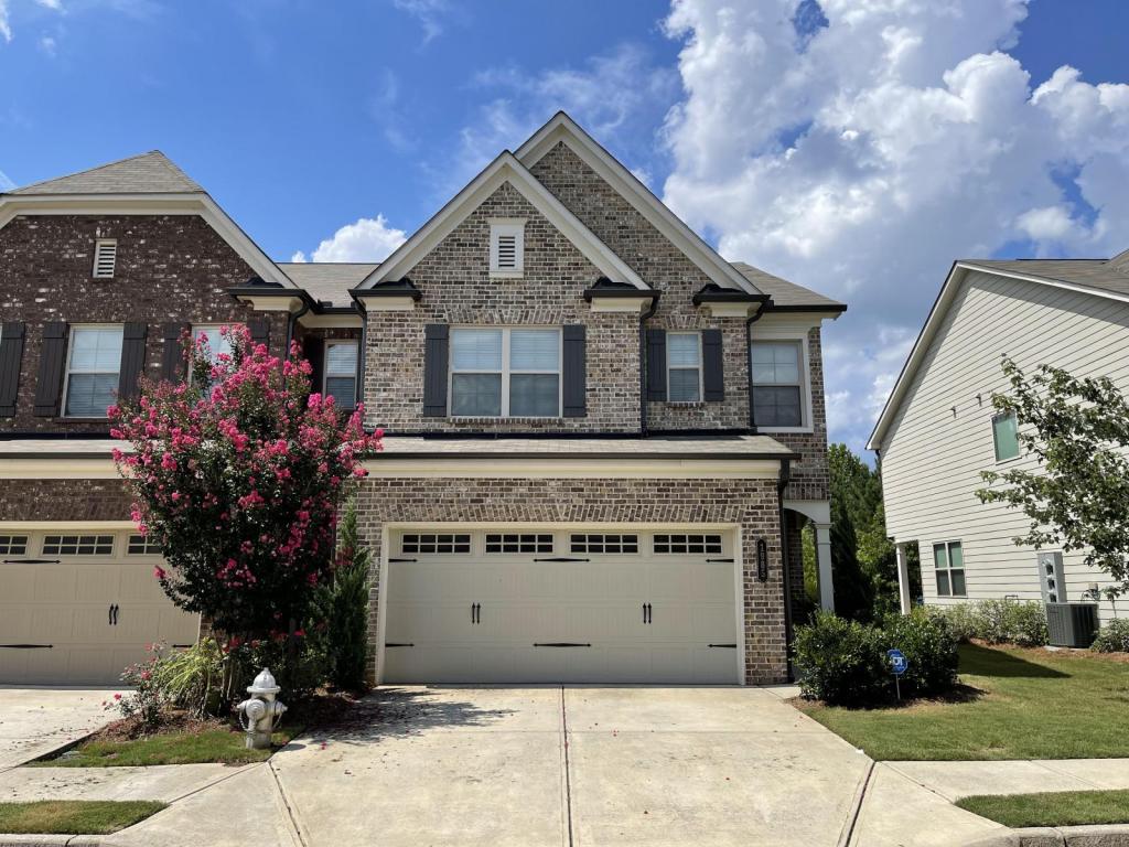 Primary picture of 1985 Wheylon Drive