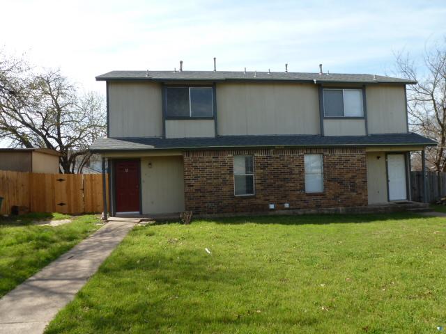 Primary picture of 9609 BEAR PAW TRL #B