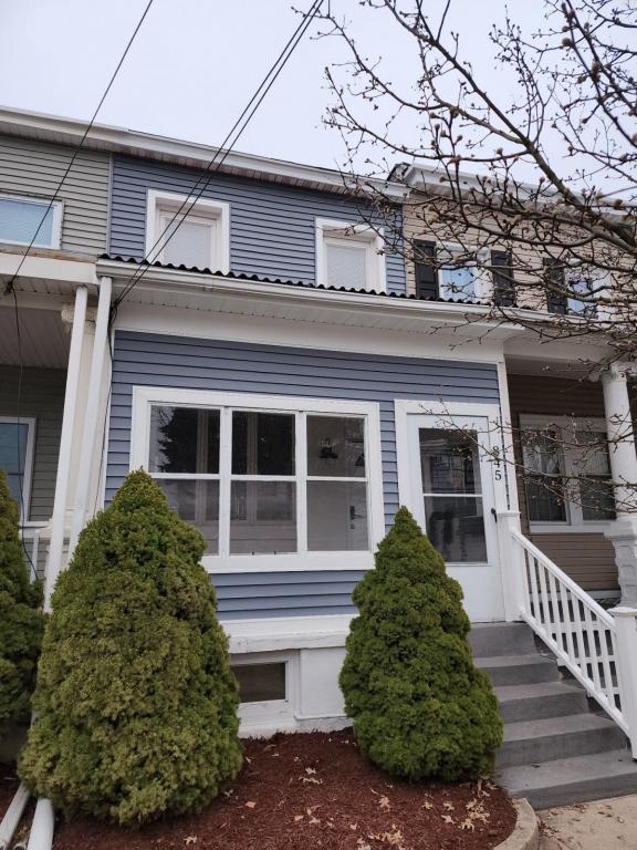 Primary picture of 845 Pine St