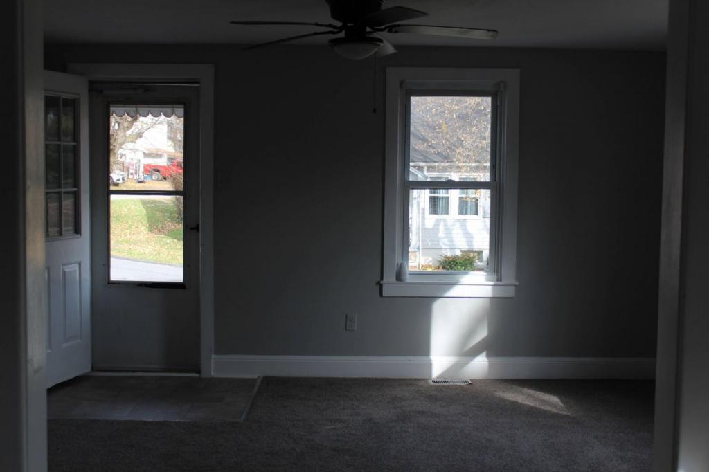 Primary picture of 135 Hollow Rock Ave