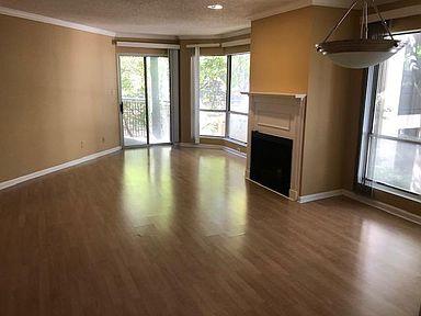 Primary picture of 209 14th St NE