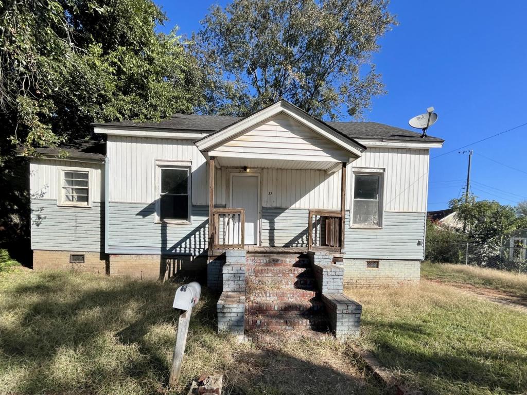 Primary picture of 33 6th Street