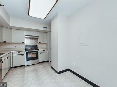 Primary picture of 4550 N Park Ave, apt t201