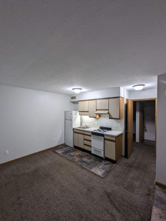 Primary picture of 1610 Tippecanoe Dr, apt a