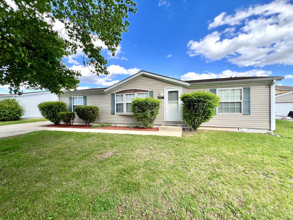 Primary picture of 4677 W Ridge Dr