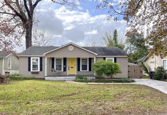 Primary picture of 642 Rapides St.