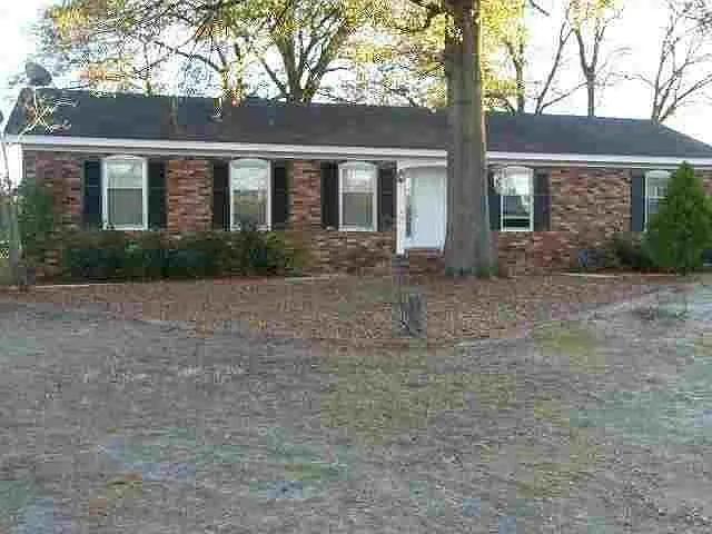 Primary picture of 2940 W Woodbine Ave