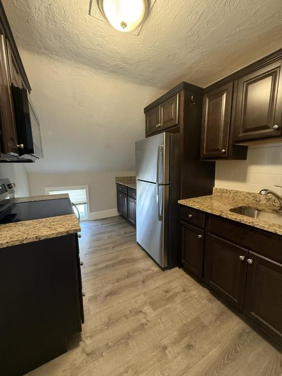 Primary picture of 324 Tuttle St