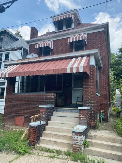 Primary picture of 2952 Sacramento Ave, Pittsburgh PA 15204