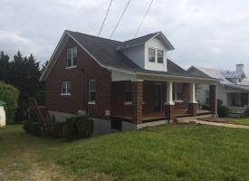 Primary image of 120 Claiborne Ave Apt 2